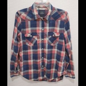 American Eagle Long Sleeve Pearl Snap Shirt Size Medium Boyfriend Fit Plaid